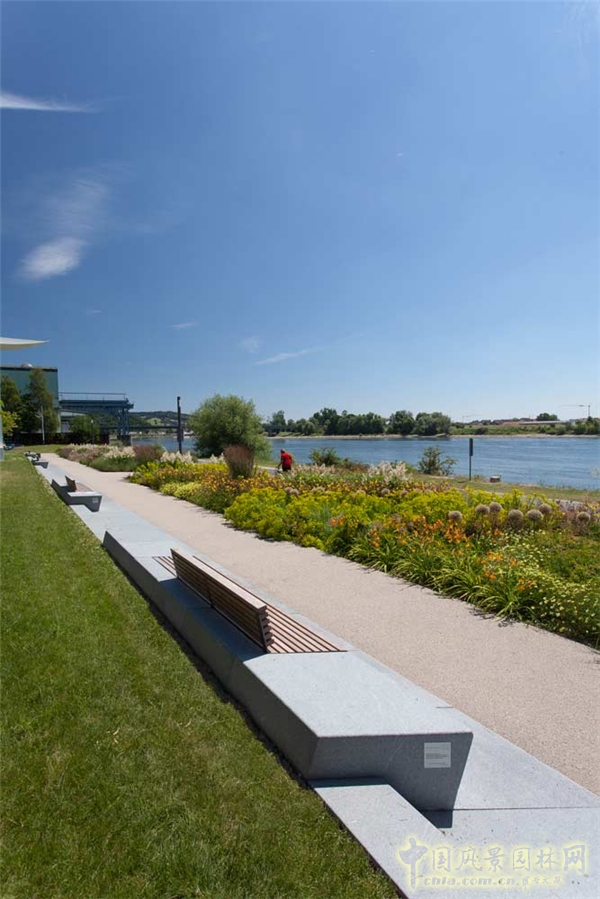 堤壩上的多瑙河公園(組圖)