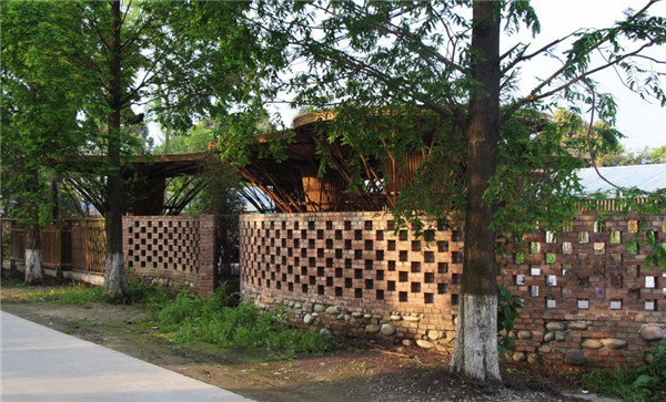 “竹園”-鄉(xiāng)村環(huán)境中的手工藝竹構實驗