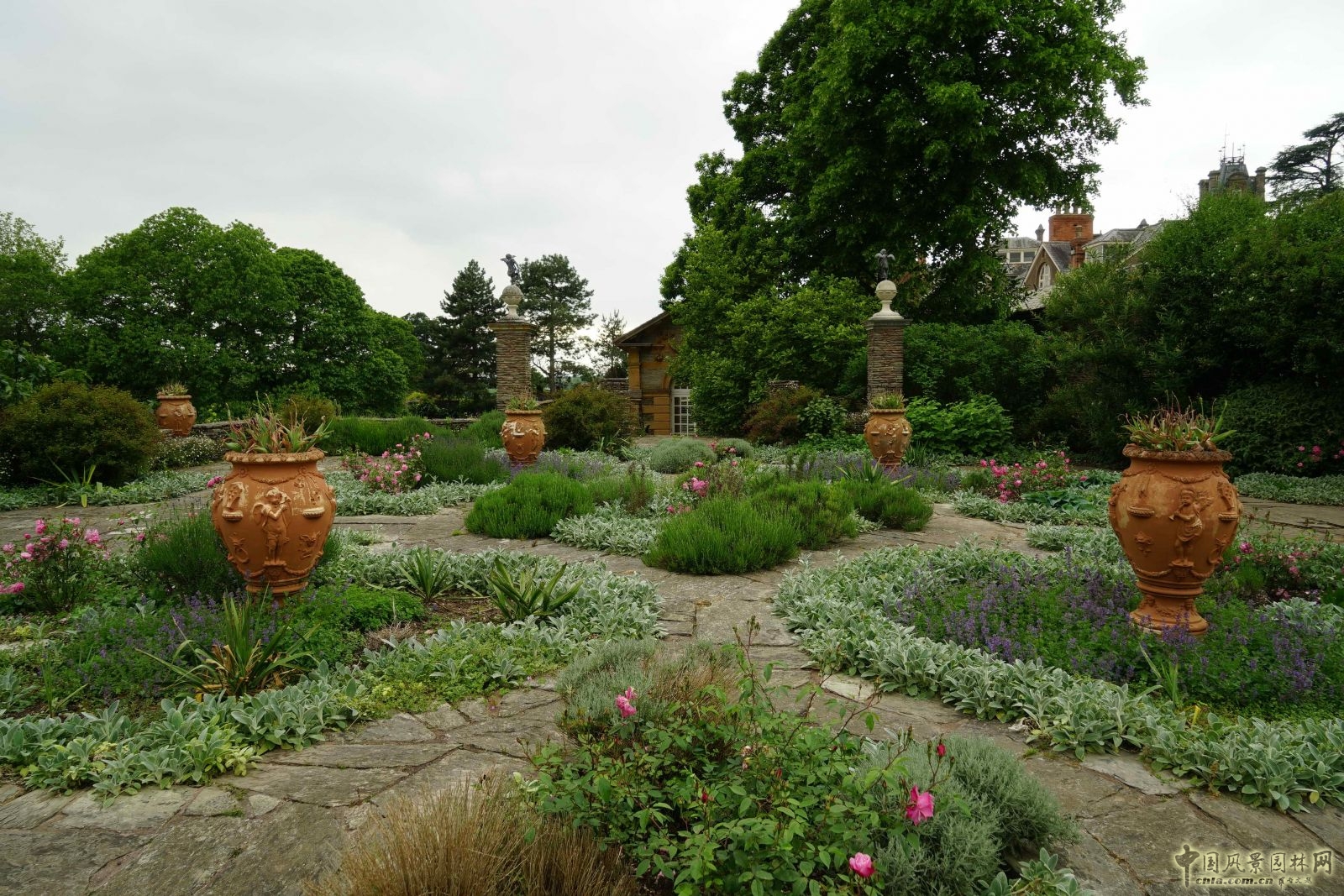 俯拾皆是“杰基爾Style”——英國赫斯特庫姆花園
