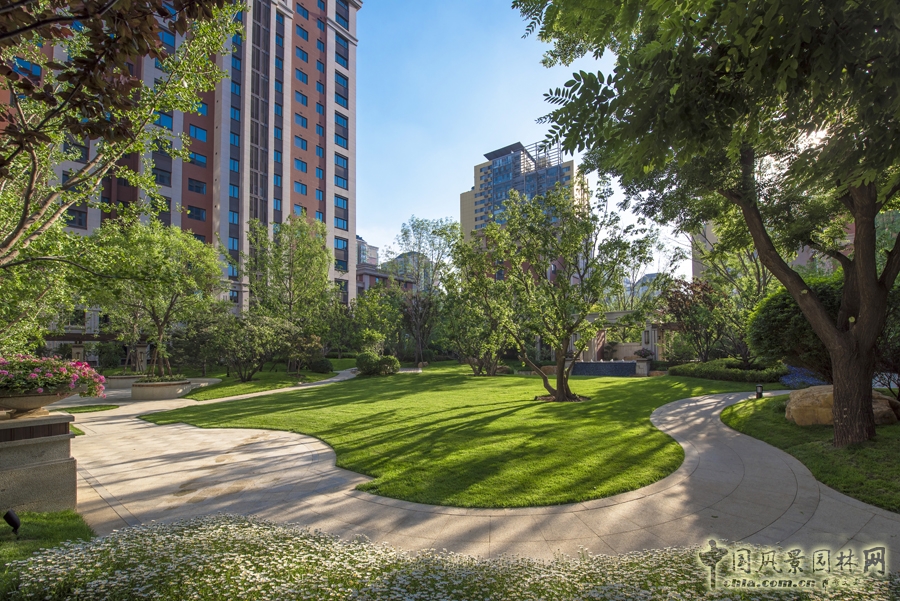 保利·海德公園大區景觀:盡享英倫自然悠居生活︱順景出品