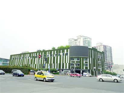 上海：最大單體綠墻亮相五角場