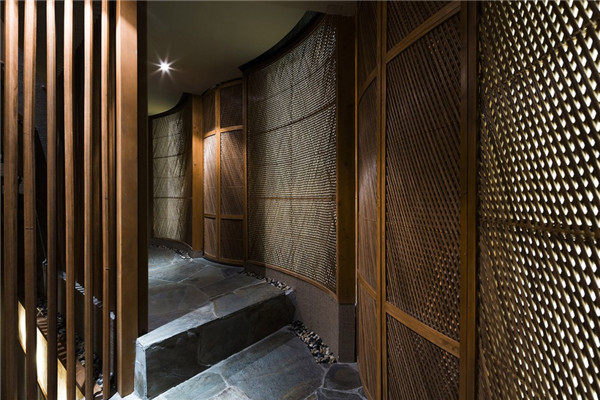 光之屋,光之舞-河內餐廳設計