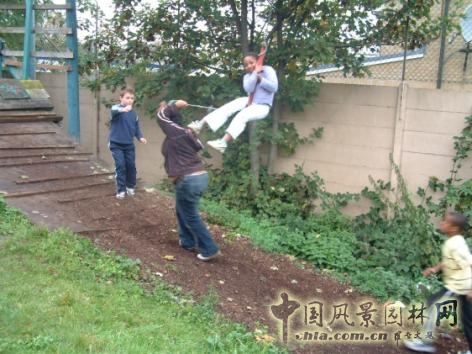 7月18日頭條：倫敦哈克尼區“常青探險樂園”景觀改造設計