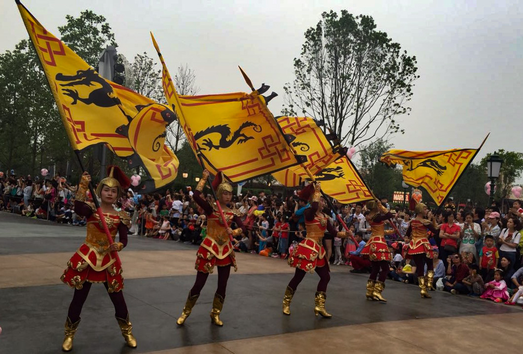 上海迪士尼開園滿月 游客數量已近百萬