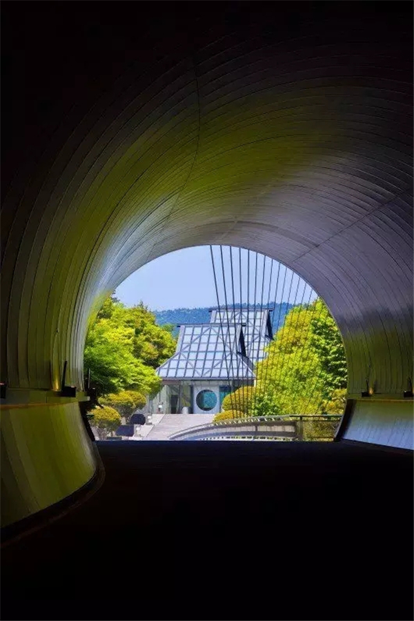 貝聿銘:日本滋賀縣秀美美術館景觀