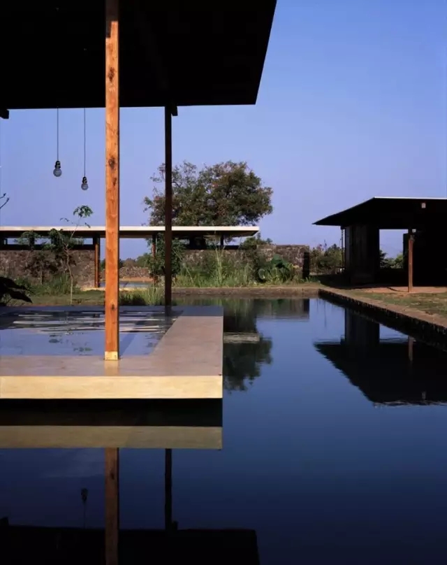 園林景觀設(shè)計(jì)中“園與水”的碰撞