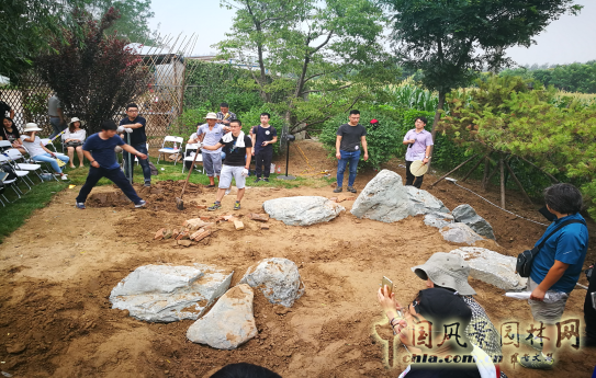 與小林治人一起學習體驗造園