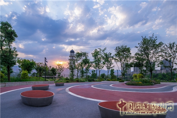 藍調國際:重慶金海灣濱江園 山水之城的濱水密境