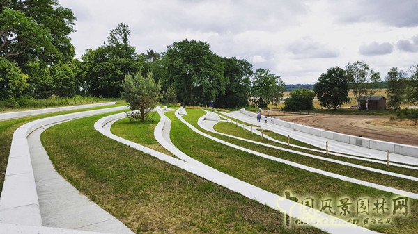 8月12日頭條：荷蘭蘇斯特貝赫軍事博物館項目賞析