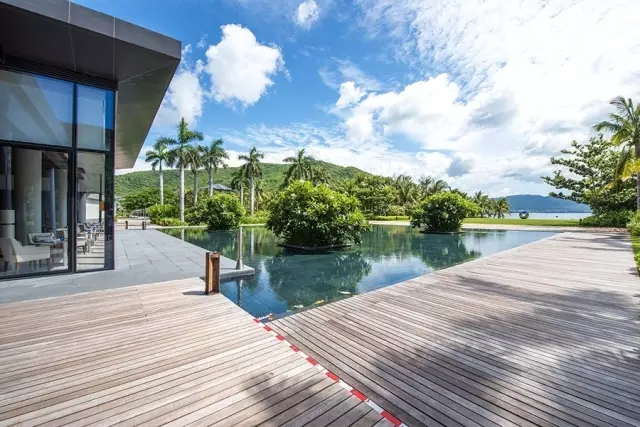 海南太陽灣柏悅：抑制不住“洪荒之力”愛上這里的椰林沙灘