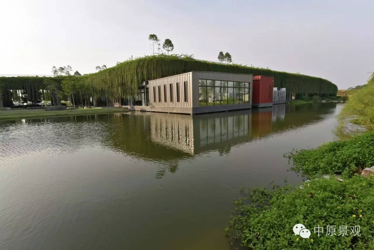 馬來西亞加里斯建筑師的弧形景觀設計