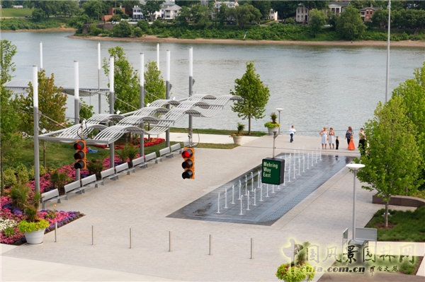 Sasaki:辛辛那提斯梅爾濱河公園