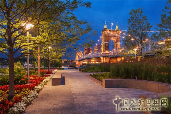 Sasaki:辛辛那提斯梅爾濱河公園