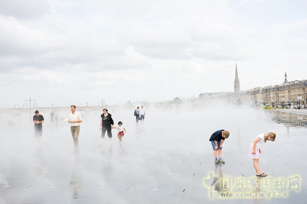 8月24頭條:法國波多爾鏡面廣場項目賞析
