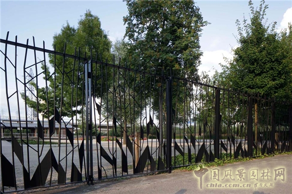 【8月23日頭條】法國LE PARC DU CHEMIN DE L’ILE濱水公園