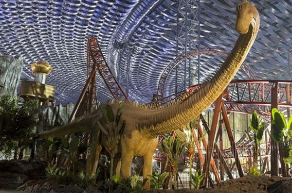 全球最大室內主題公園開放