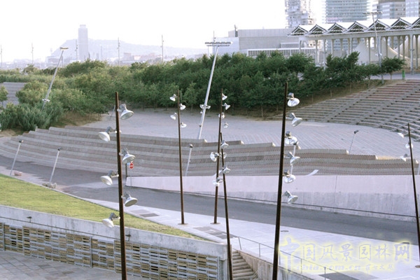 9月14日頭條:巴塞羅那S-E海濱公園項(xiàng)目賞析