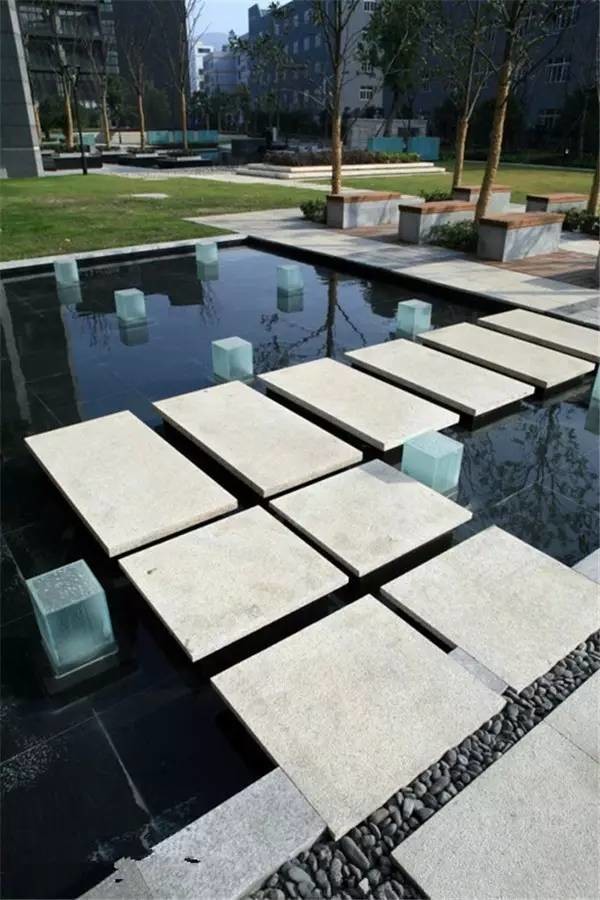 公共空間中的汀步設(shè)計(jì)