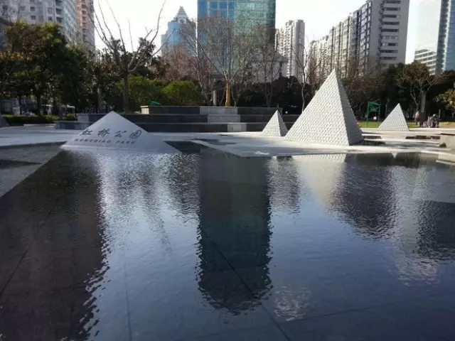 水在景觀設(shè)計(jì)中的應(yīng)用