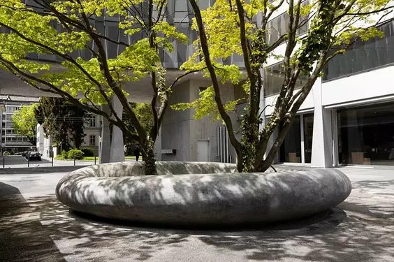 樹池和坐凳的完美組合