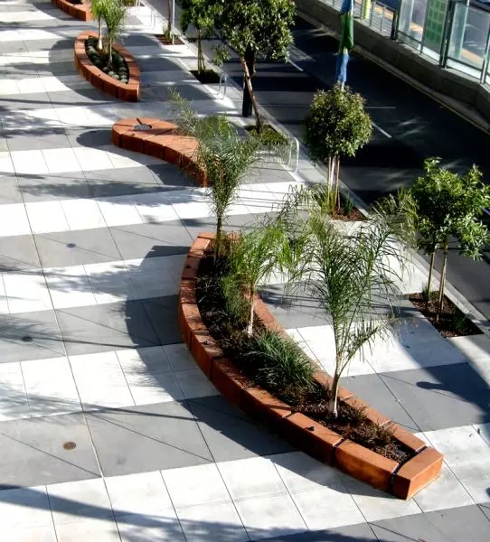 樹池和坐凳的完美組合