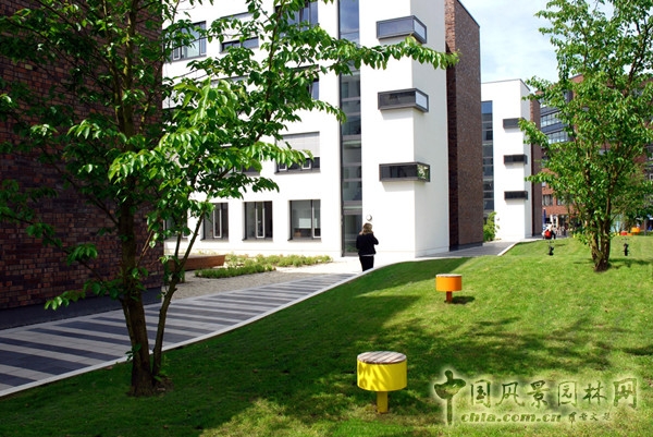 9月30頭條：索林根市政廣場項目賞析