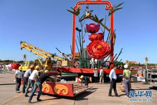 今年國慶天安門廣場中心花籃亮點多！