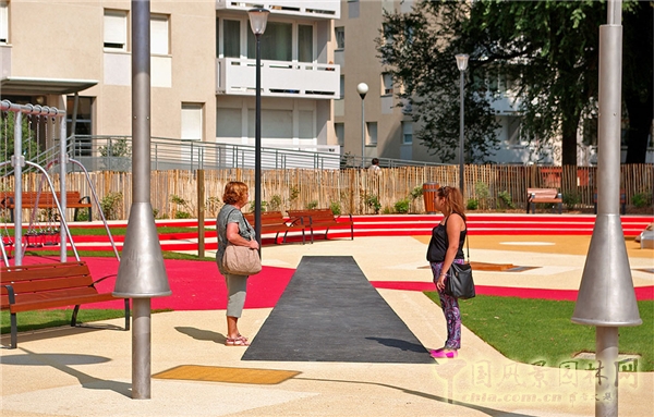 【周二頭條】法國(guó)阿爾福維爾兒童游樂(lè)場(chǎng)景觀賞析