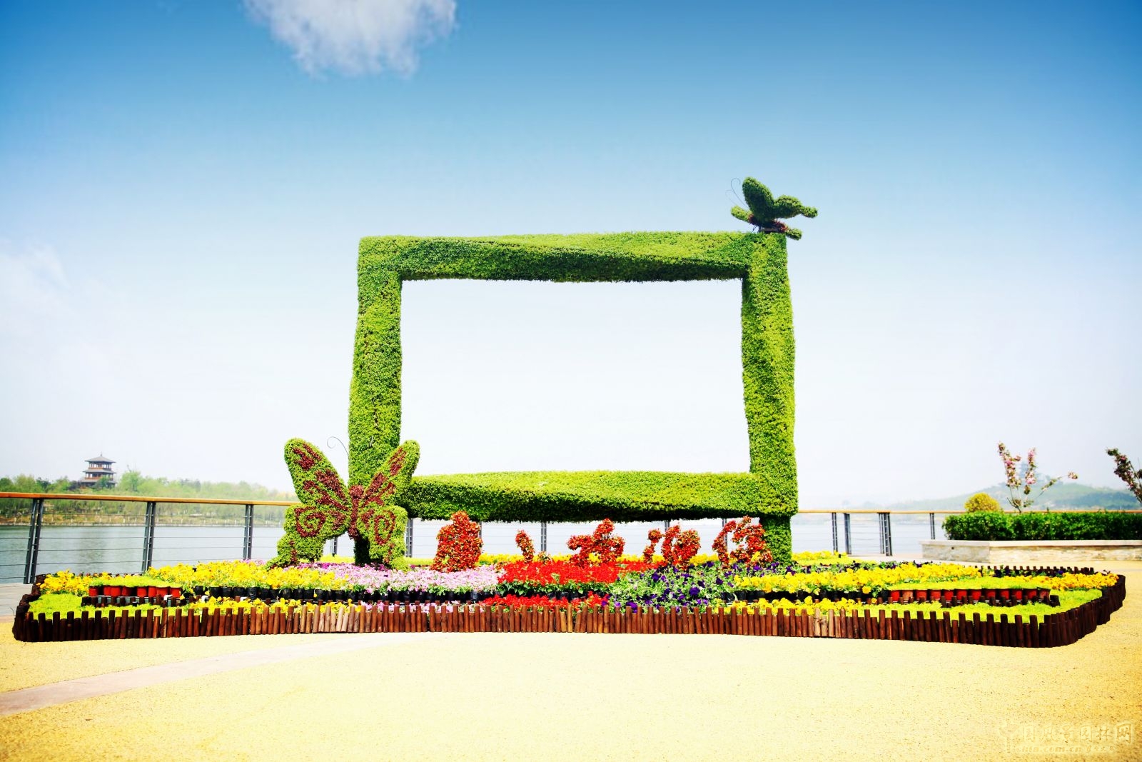 2016園冶杯專業(yè)獎(jiǎng)參賽項(xiàng)目:唐山世園會(huì)綠雕