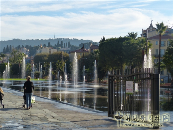 米歇爾·貝納作品：尼斯帕爾龍濱河道景觀