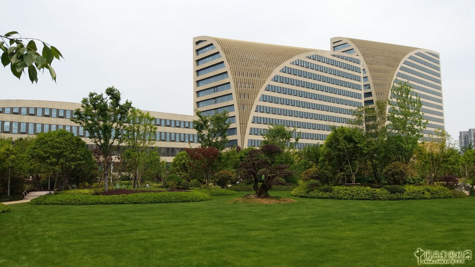 2016園冶杯專業獎參賽項目：杭州國際博覽中心屋面園林綠化工程