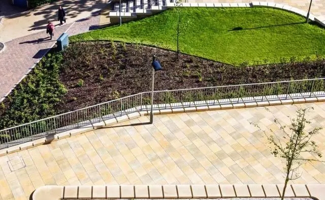 校園廣場案例:南安普頓大學(xué)JUBILEE廣場