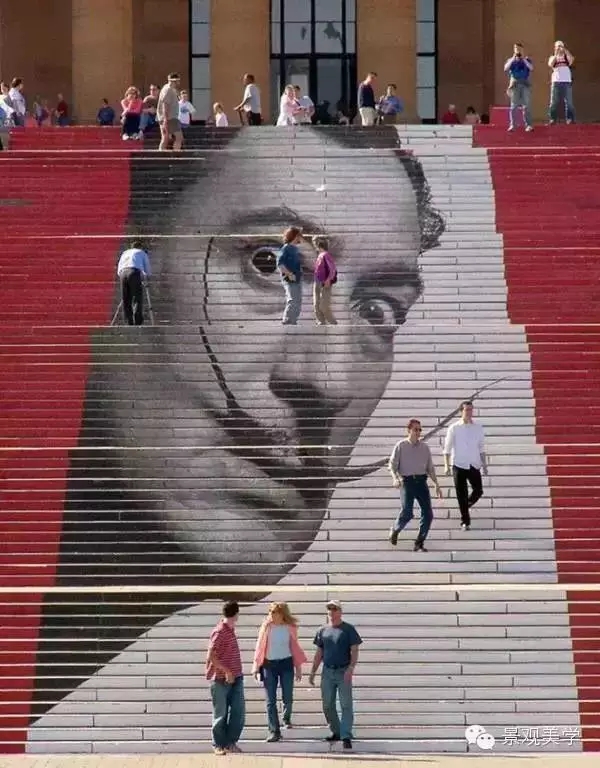 用不同景觀臺階的形態表達不同的景觀概念