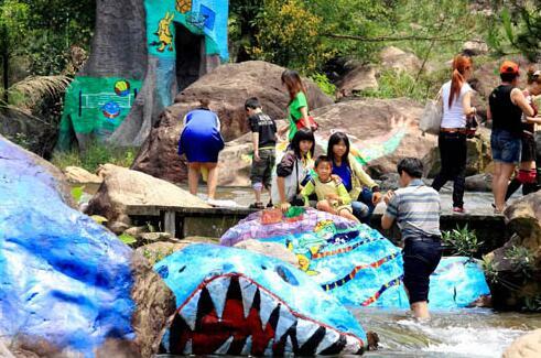 鄉(xiāng)村景觀設(shè)計(jì):創(chuàng)意彩繪石頭