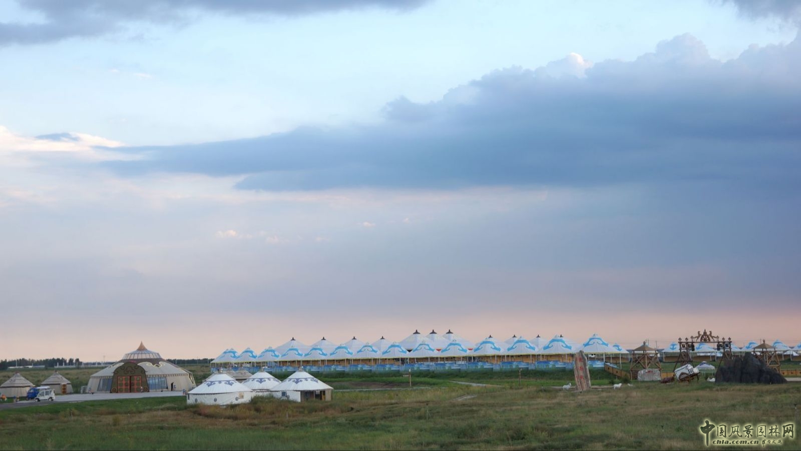 2016園冶杯項目:塔拉艾木格酒店及景觀設(shè)計方案