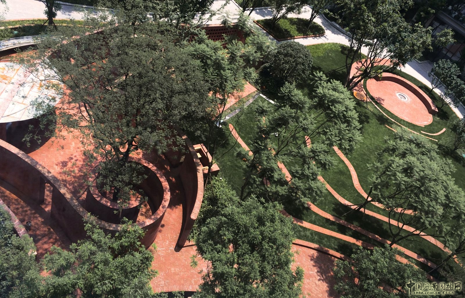 2016園冶杯專業獎參賽項目：常青藤C城報業產業園