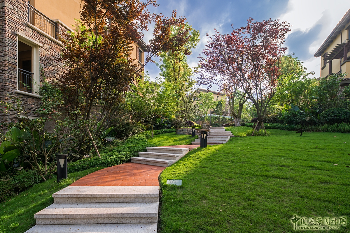 2016園冶杯專業(yè)獎(jiǎng)參賽項(xiàng)目:龍湖·兩江新宸