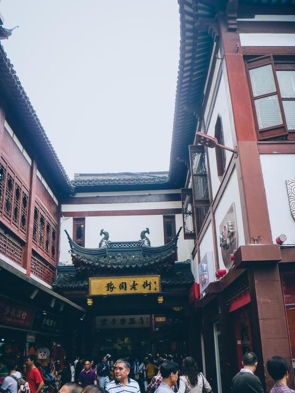 在江南古典園林豫園重拾上海的舊時光