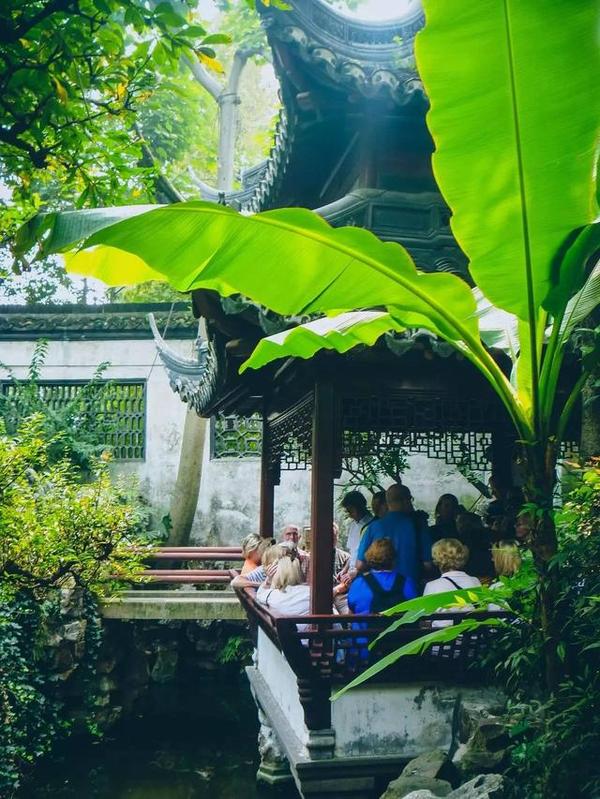 在江南古典園林豫園重拾上海的舊時光