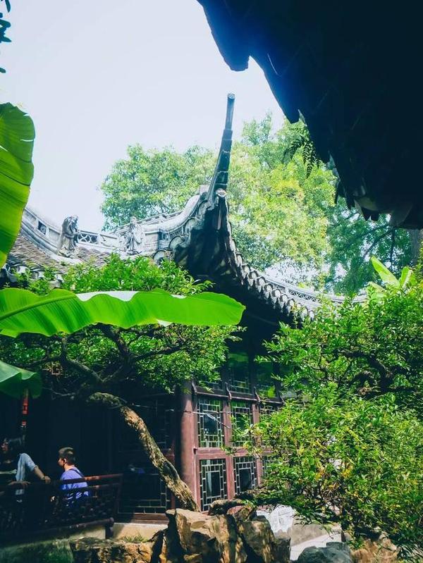 在江南古典園林豫園重拾上海的舊時光