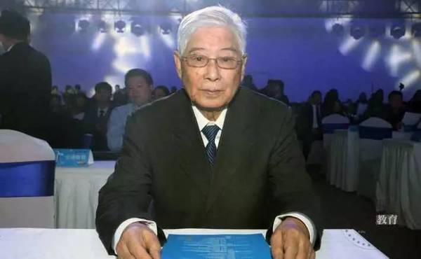 顧明遠：教育的未來應該是從“教”到“學”的轉變