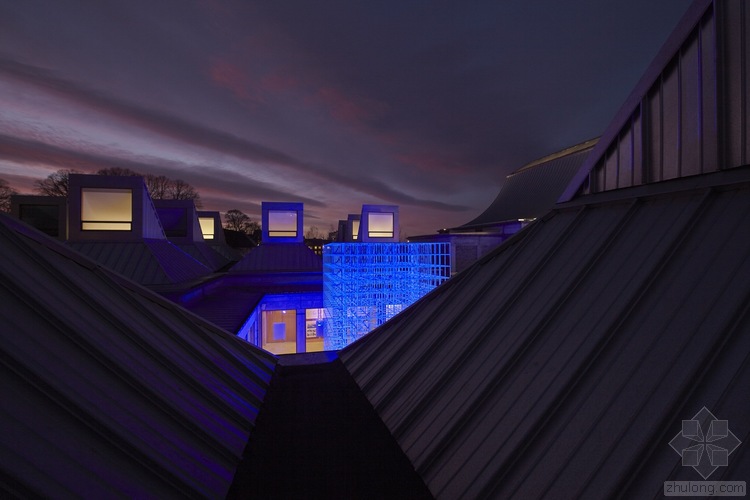 丹麥烏松中心圣誕樹裝置