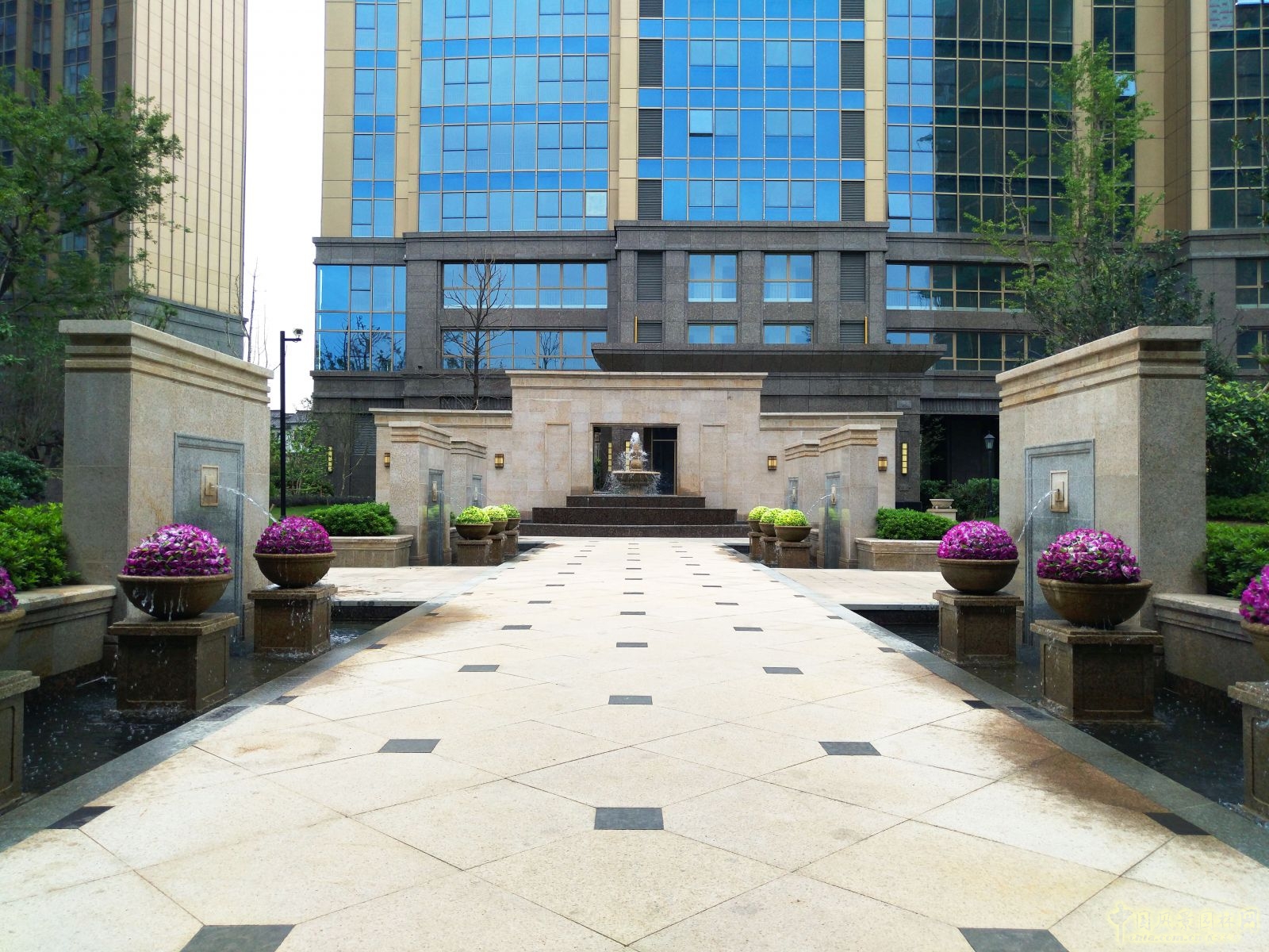 2016園冶杯專業獎參賽項目：水岸清華高層景觀設計