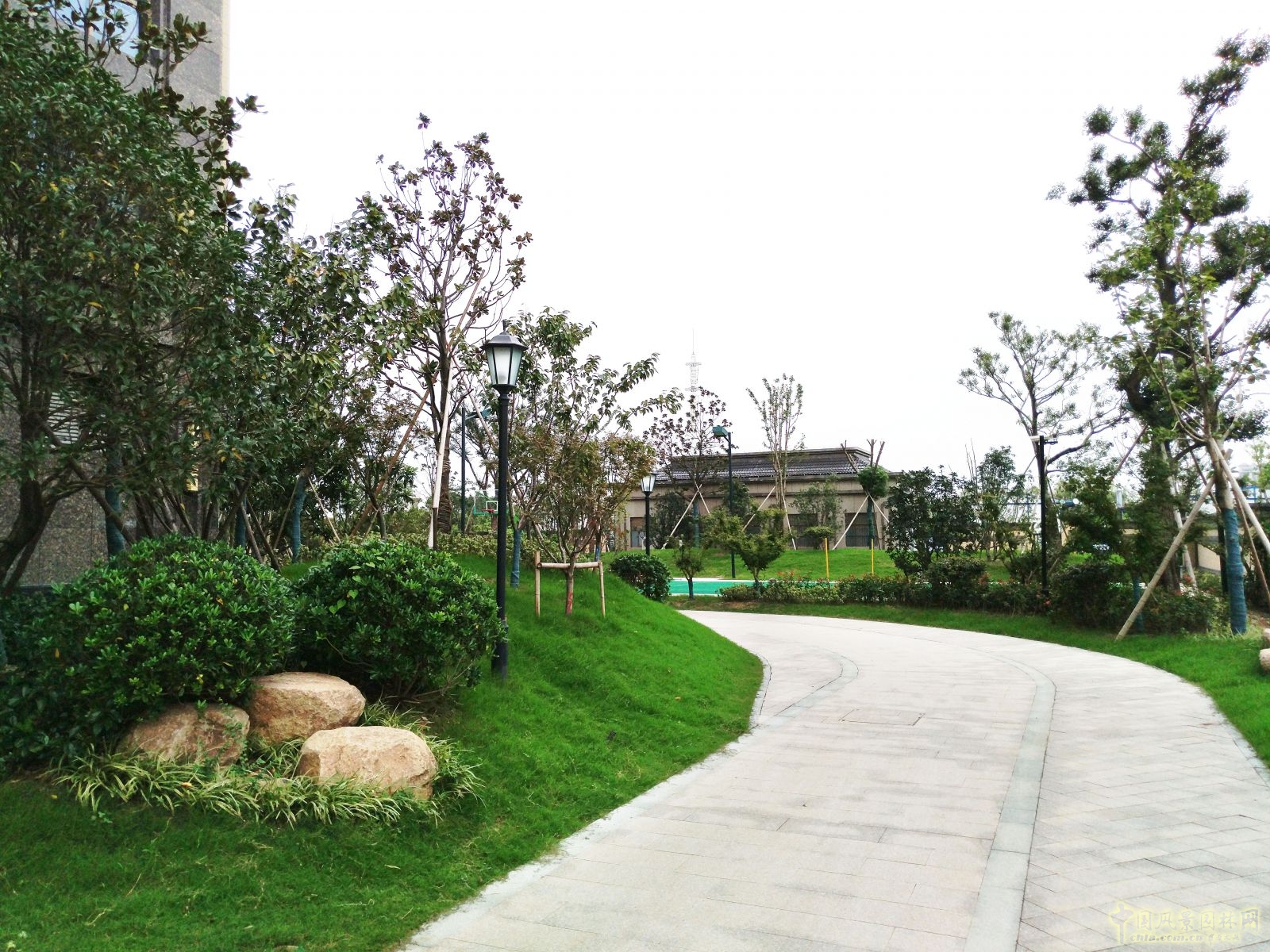 2016園冶杯專業獎參賽項目：水岸清華高層景觀設計