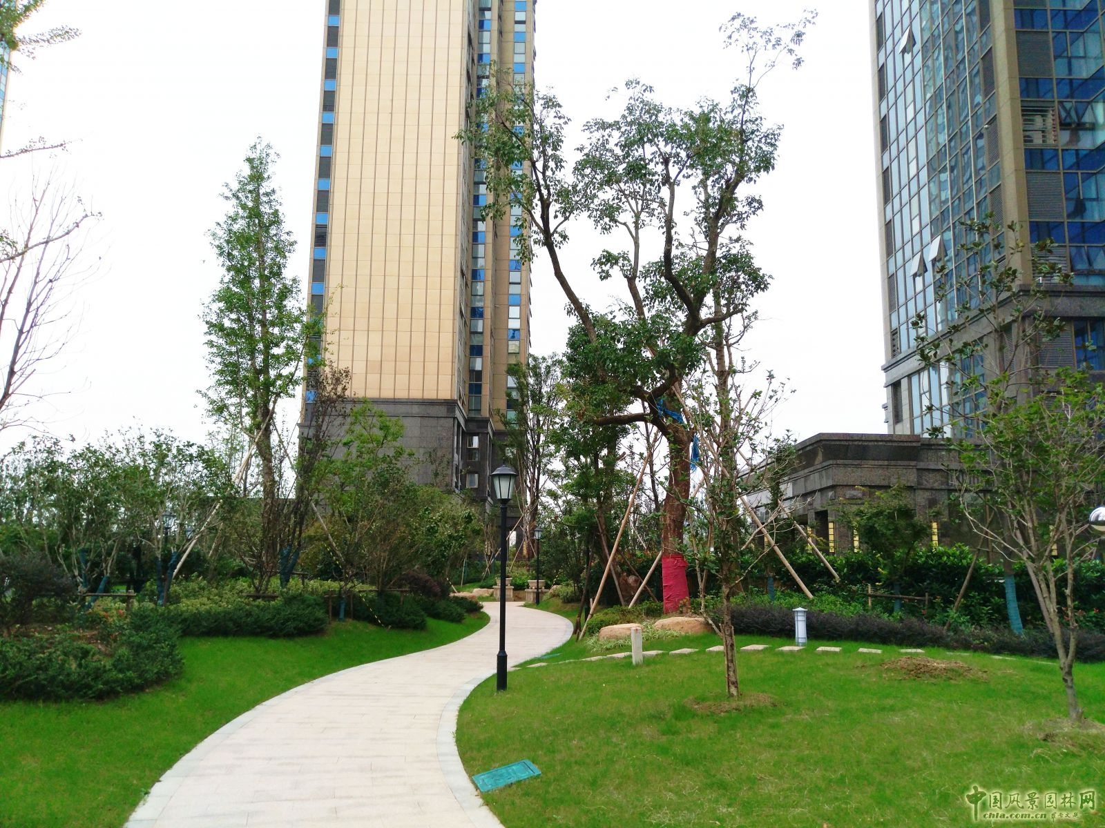 2016園冶杯專(zhuān)業(yè)獎(jiǎng)參賽項(xiàng)目：水岸清華高層景觀設(shè)計(jì)