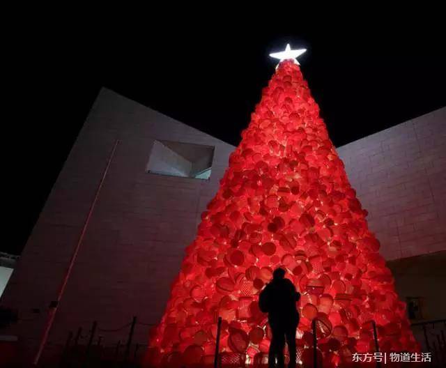 圣誕節即將到來 盤點世界各地最美圣誕樹