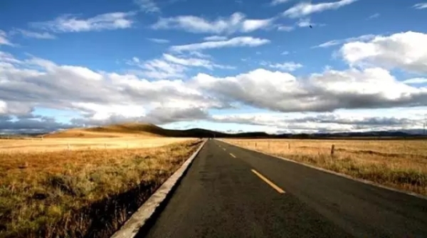 風景如畫的道路景觀