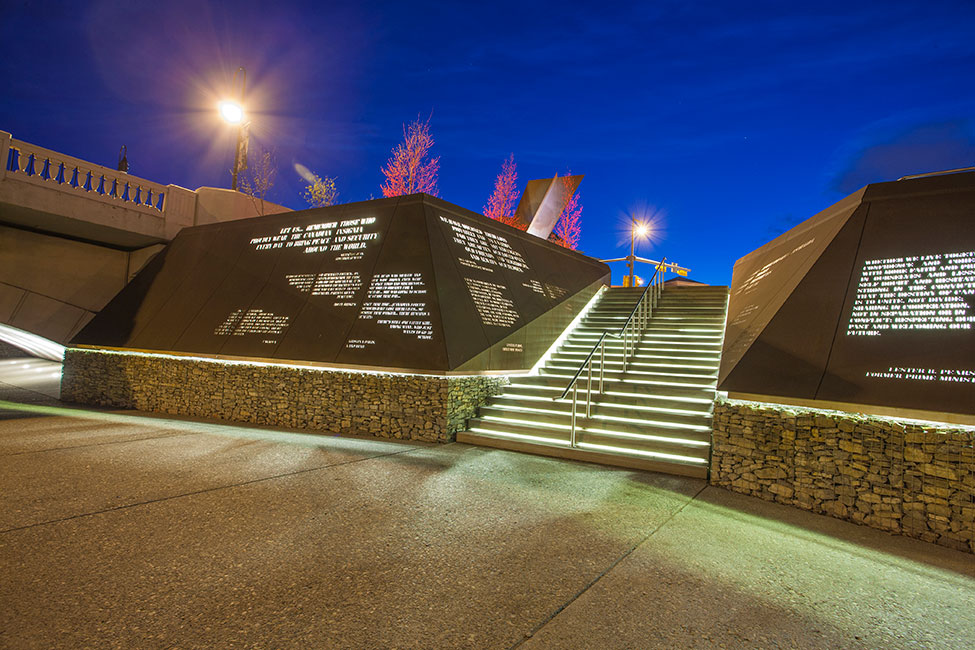 加拿大紀念大道Poppy廣場