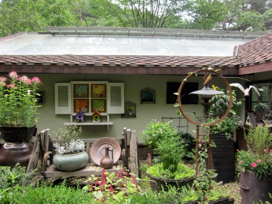 締造通話——韓國香草王國農園