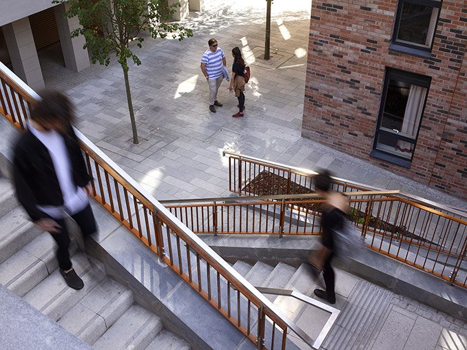 愛(ài)丁堡大學(xué):地方特色和歷史文化的碰撞